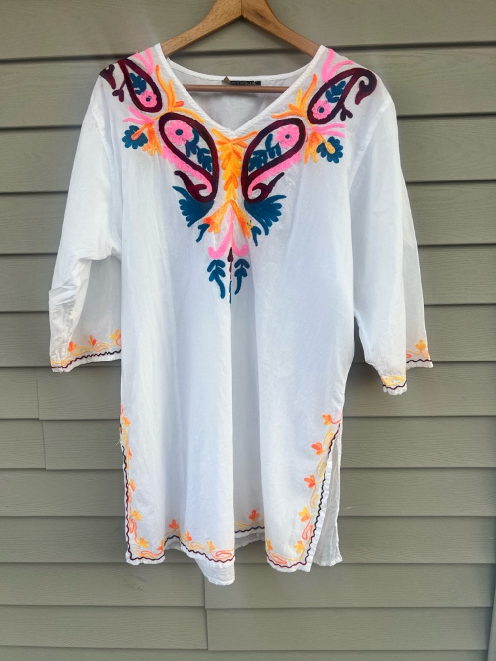 Antigua White Embroidered V-Neck cover-up/dress Size XL